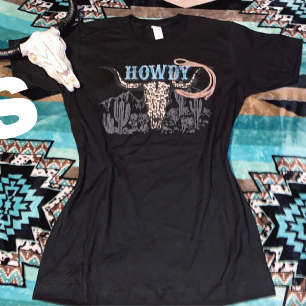 Black Graphic T-Shirt - Howdy Design
